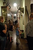 Die Entdeckung von NaSamMedia, 2015, Besuch der Zoologischen Sammlung. © Archiv ZNS