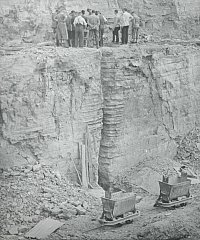 Historische Aufnahme der Walbecker Karstspalte.  ZNS.